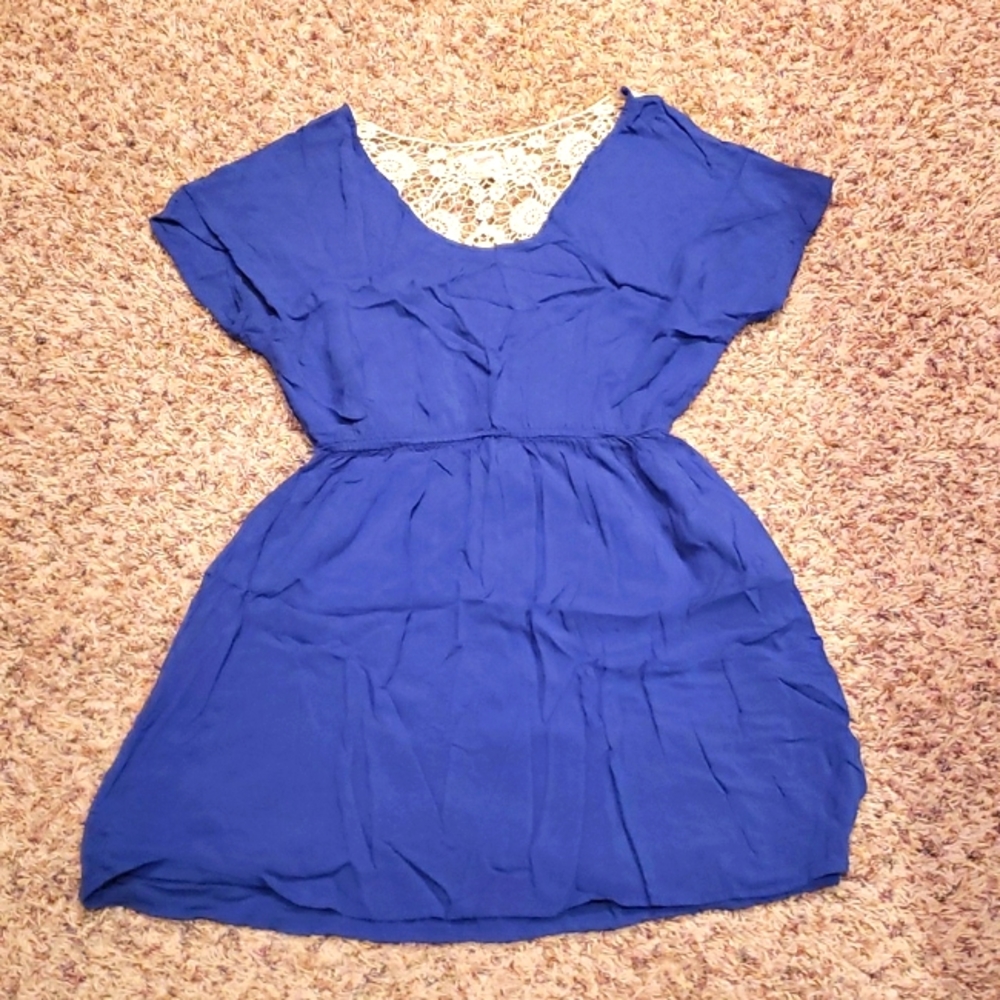 Mossimo Size L, Navy Blue with crocheted detail on back